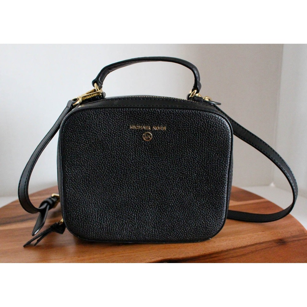 Michael Kors Jet Set Crossbody Bag Purse Black Leather Small Zip Closure Camera